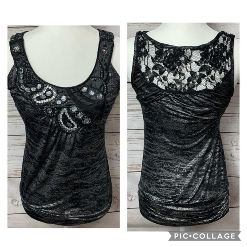 NWOT Studio Y Scoop Neck Embellished Metallic Top